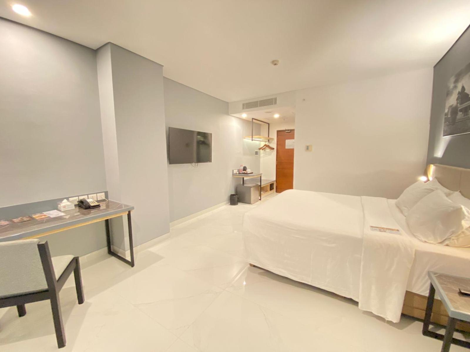 The 1O1 Malang Oj Hotell Eksteriør bilde